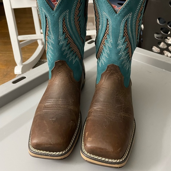 ariat boots - Picture 1 of 7